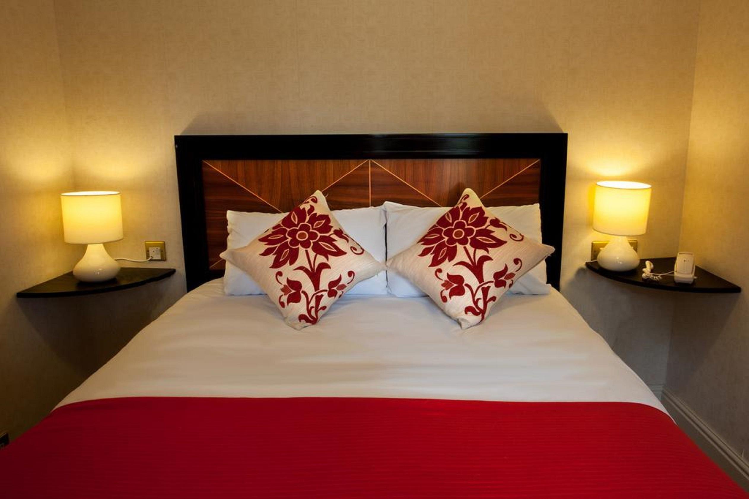 Royal Court Hotel & Spa Ковентри Экстерьер фото