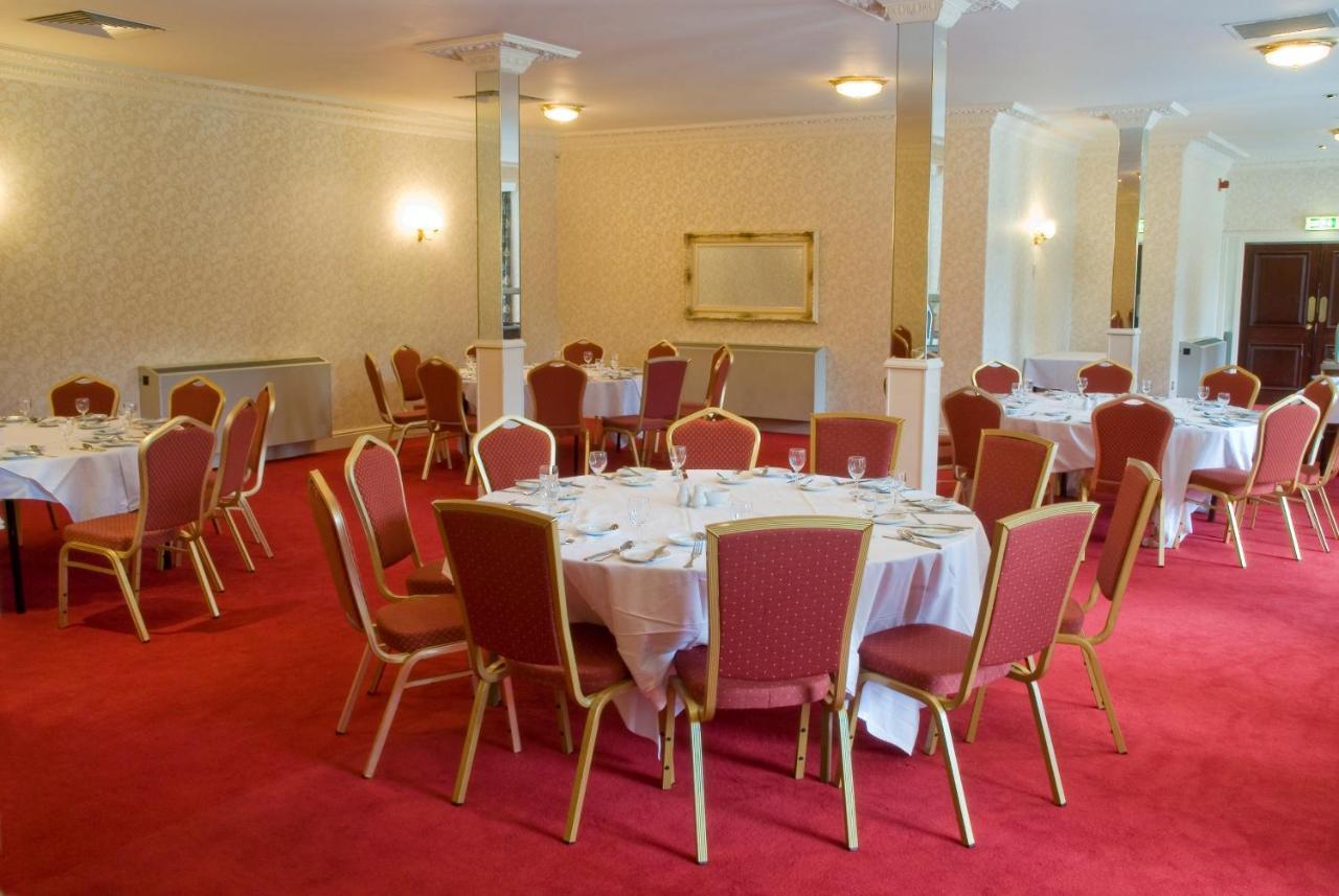 Royal Court Hotel & Spa Ковентри Экстерьер фото
