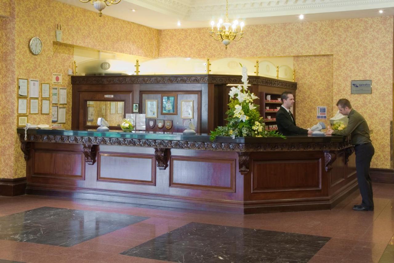 Royal Court Hotel & Spa Ковентри Экстерьер фото